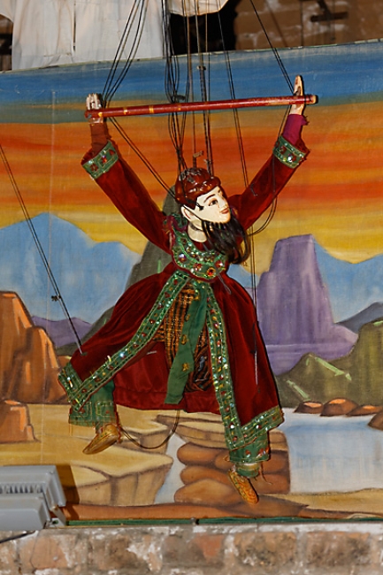 Pagan-diner marionnettes-012